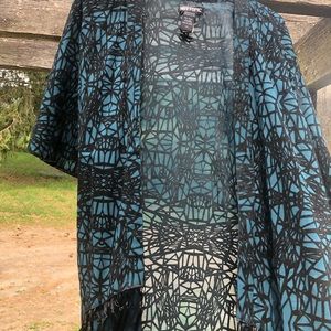 Geometric design kimono